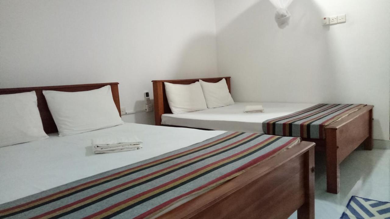 Umaya Holiday Home อนุราธปุระ ภายนอก รูปภาพ